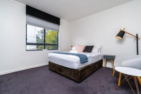 Gateway Apt in Kingston Central